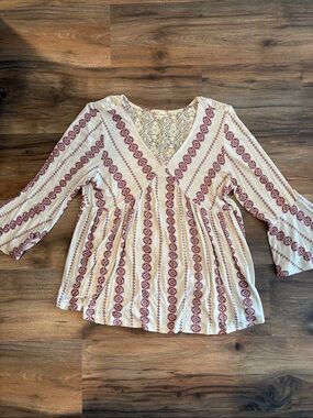 Hem & Thread Cream V‑Neck Tunic with Burgundy Stripe Print